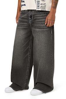 LOOSE FIT SUPER T JEAN
