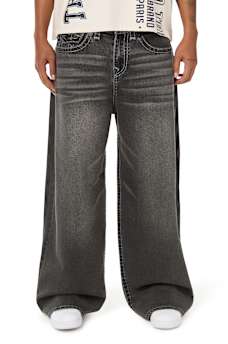 LOOSE FIT SUPER T JEAN