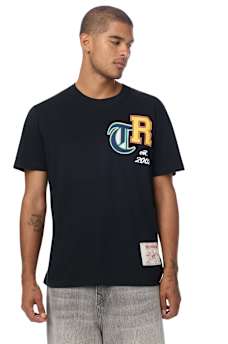 COLLEGIATE APPLIQU&Eacute; LOGO TEE
