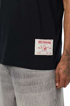 COLLEGIATE APPLIQU&Eacute; LOGO TEE