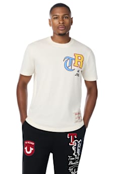 COLLEGIATE APPLIQU&Eacute; LOGO TEE