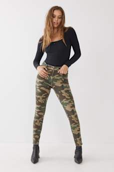 JENNIE CAMO CURVY SKINNY JEAN