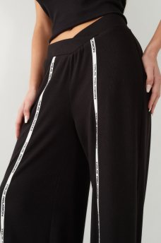 WIDE LEG LOGO TRIM JOGGER, image 2