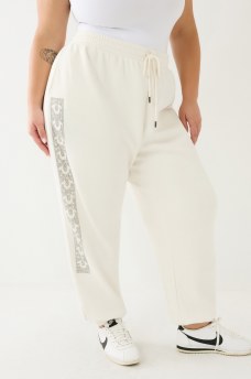 PANTALONES JOGGER BOYFRIEND DE TIRO ALTO CON HERRADURA EN CRISTALES, image 2