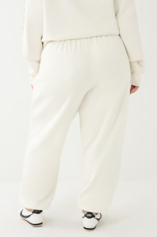 PANTALONES JOGGER BOYFRIEND DE TIRO ALTO CON HERRADURA EN CRISTALES, image 3