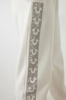 PANTALONES JOGGER BOYFRIEND DE TIRO ALTO CON HERRADURA EN CRISTALES, image 8