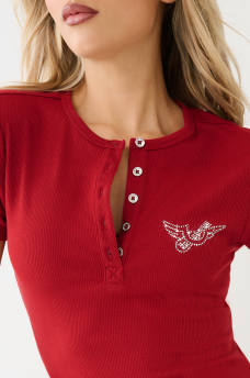  CRYSTAL HORSESHOE WING RIB HENLEY TOP