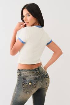 RETRO ROSE RINGER BABY TEE