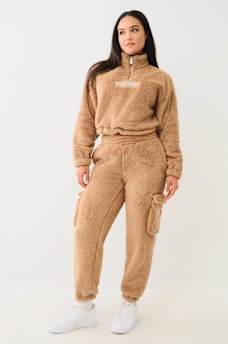 SHERPA LOGO HALF-ZIP PULLOVER, image 2