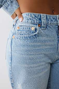 BOBBI SUPER DISTRESSED MID RISE BAGGY JEAN, image 8