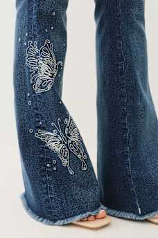 JOEY BUTTERFLY LOW RISE BIG T FLARE JEAN, image 6