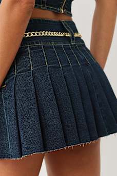 PLEATED CHAIN DENIM MINI SKIRT , image 5