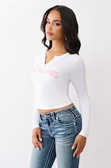 CRYSTAL APPLIQUE V NOTCH LONG SLEEVE TEE, image 4