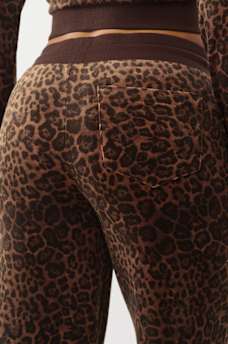 VELOUR CRYSTAL HORSESHOE STRAIGHT LEG SWEATPANT, image 6