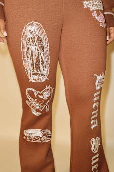 TRUE RELIGION X BELLA DOÑA MID RISE BOOTCUT SWEATPANT, image 5