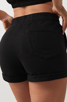 SHORT SPORTIF AVEC &Eacute;TIQUETTE