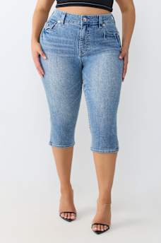 PLUS JENNIE MID RISE FLAP CURVY CAPRI