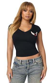 CRYSTAL WING PLUNGE  TEE