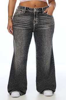 PLUS BOBBI MID RISE NO. 1 LOGO BIG T BAGGY JEAN