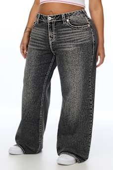 PLUS BOBBI MID RISE NO. 1 LOGO BIG T BAGGY JEAN