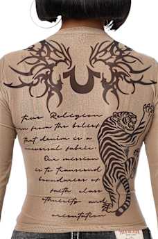 SCOOP NECK TATTOO LONG SLEEVE TOP