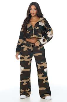 APPLIQU&Eacute; CAMO CUT HEM ZIP HOODIE