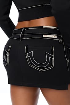 BIG T EMBROIDERED MID RISE FLEECE MINI SKIRT