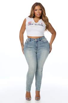 PLUS JENNIE MID RISE CURVY SKINNY JEAN