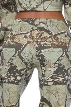 BEDAZZLED CAMO CARGO WIDE LEG BAGGY SWEATPANT
