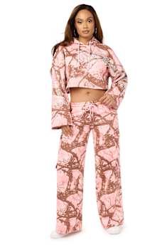 BEDAZZLED CAMO CARGO WIDE LEG BAGGY SWEATPANT