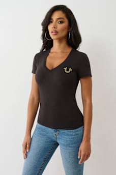 CRYSTAL WINGED HORSESHOE V NECK TEE, image 4