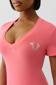 CRYSTAL WINGED HORSESHOE V NECK TEE, image 6