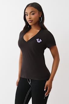 CRUSHED CRYSTAL HORSESHOE V NECK TEE, image 4