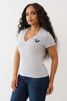 CRUSHED CRYSTAL HORSESHOE V NECK TEE, image 4