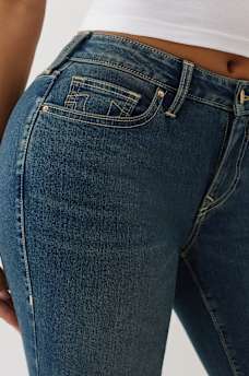 JENNIE STUDDED MID RISE CURVY SKINNY JEAN, image 6