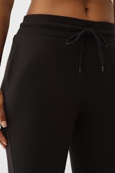 GOTHIC LOGO FLARE SWEATPANT, image 6