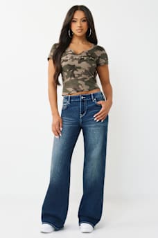 CAMISETA CORTA CON ABERTURA Y CAMUFLAJE CON CRISTALES, image 2