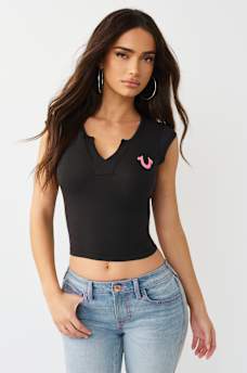 CAMISETA DE MANGA DE CASQUILLO CON CUELLO EN V, image 2