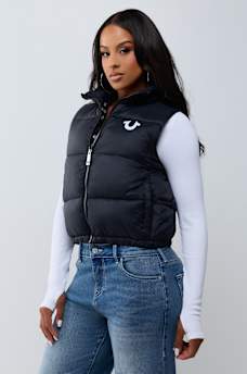 CHALECO ACOLCHADO CON ESTAMPADO INTEGRAL