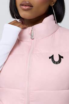 CHALECO ACOLCHADO CON ESTAMPADO INTEGRAL