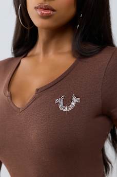 HORSESHOE NOTCH BABY TEE
