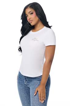 EMBROIDERED HEART CREWNECK TEE