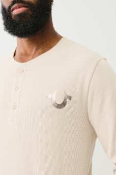 LOGO LONG SLEEVE RIBBED HENLEY TEE, image 3