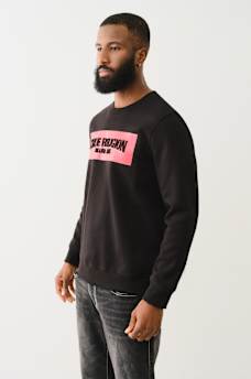 EMBOSSED ARCH LOGO SWEATSHIRT, image 3