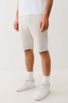 TRUE CLASSIC SWEAT SHORT, image 1