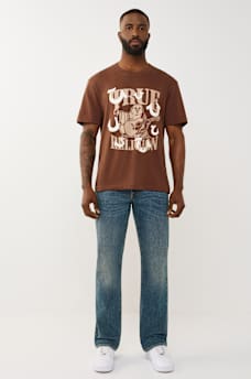 CAMISETA GR&Aacute;FICA CON ESTAMPADO EN RELIEVE DE VARIAS HERRADURAS