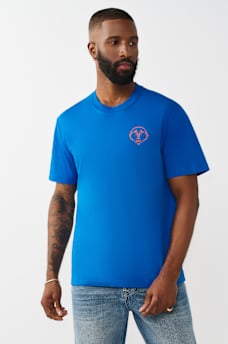 MULTI-LOGO APPLIQU&Eacute;  TEE