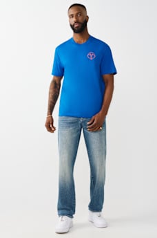 MULTI-LOGO APPLIQU&Eacute;  TEE