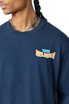 WORLD TOUR LONG SLEEVE CREWNECK TEE