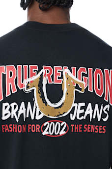 FASHION SENSES HORSESHOE TEE